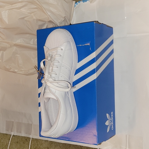 Adidas Superstar - Picture 3 of 5